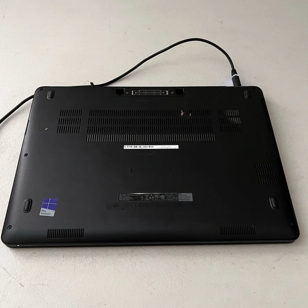 Dell Latitude E7470 Intel Core 8GB RAM i5-6300 U 256 GB SSD 2.40 GHZ Touch 14”